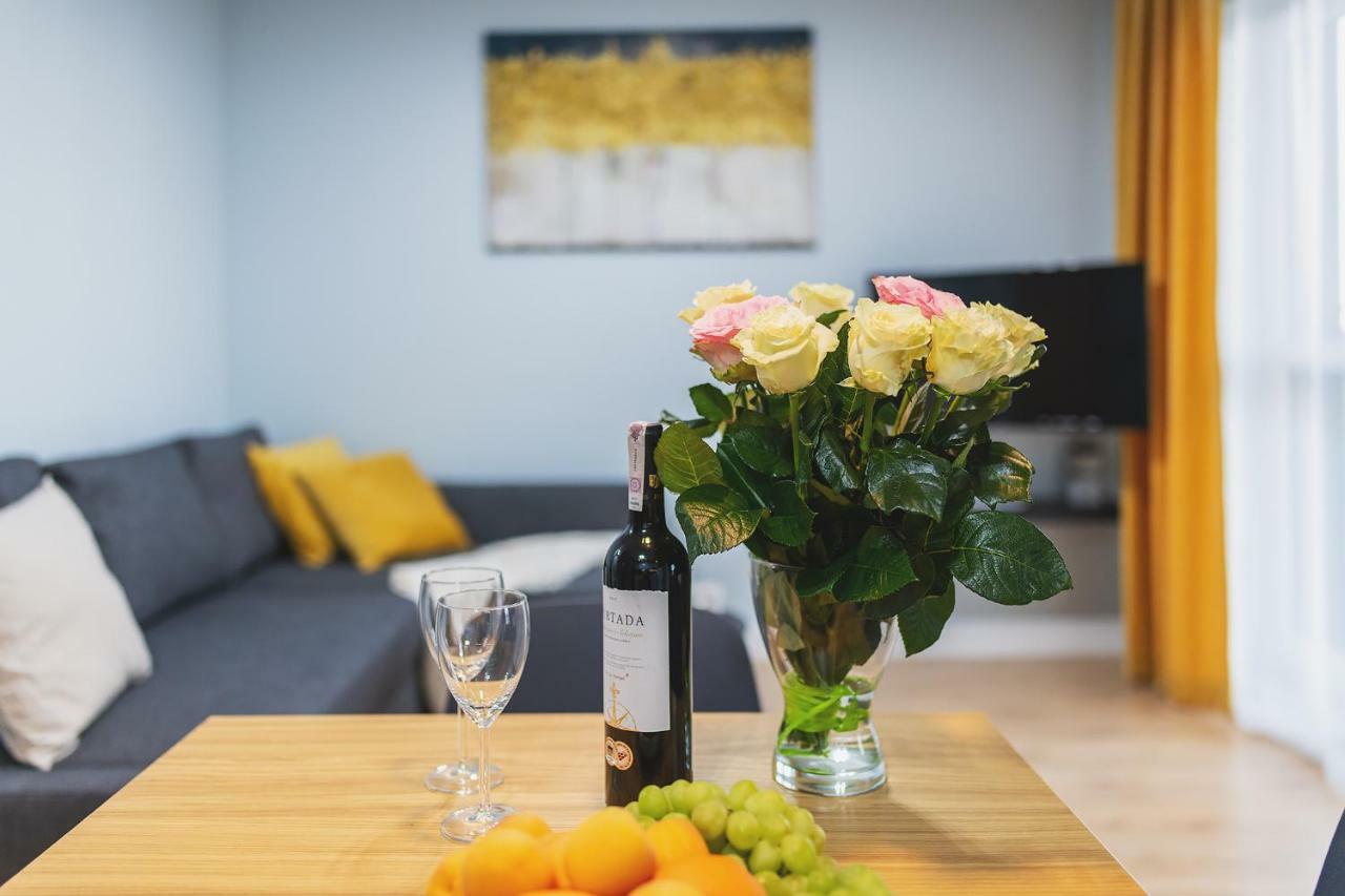 Okecie Airport Studio Bakalarska 2 P&O Serviced Apartments Warsaw Ngoại thất bức ảnh